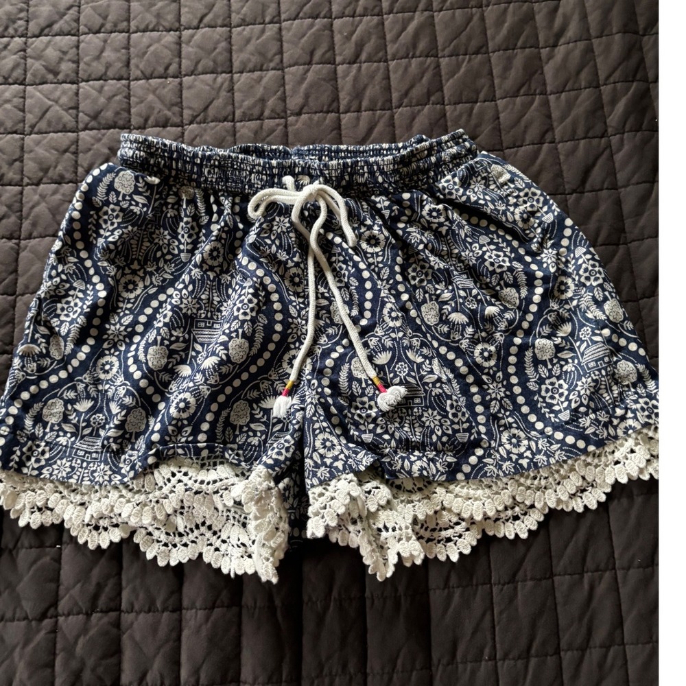 Matilda Jane Joanna Gaines Blue Paisley Crochet‎ Lace Trim Cotton Shorts Small